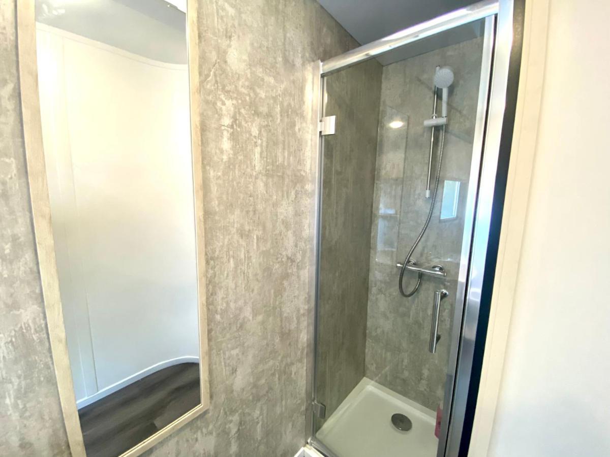 Elletson Park Hotell Pilling Exteriör bild