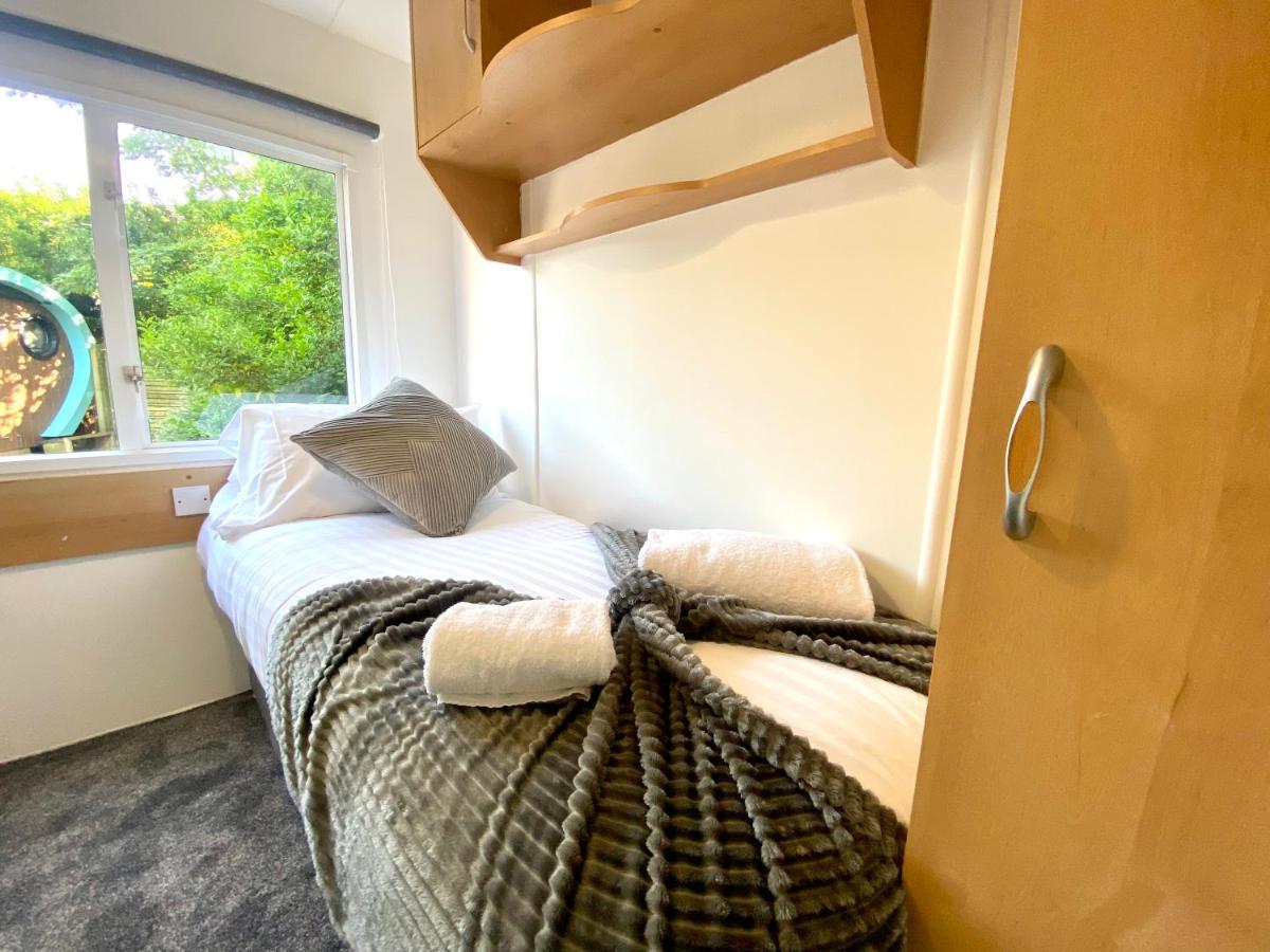 Elletson Park Hotell Pilling Exteriör bild