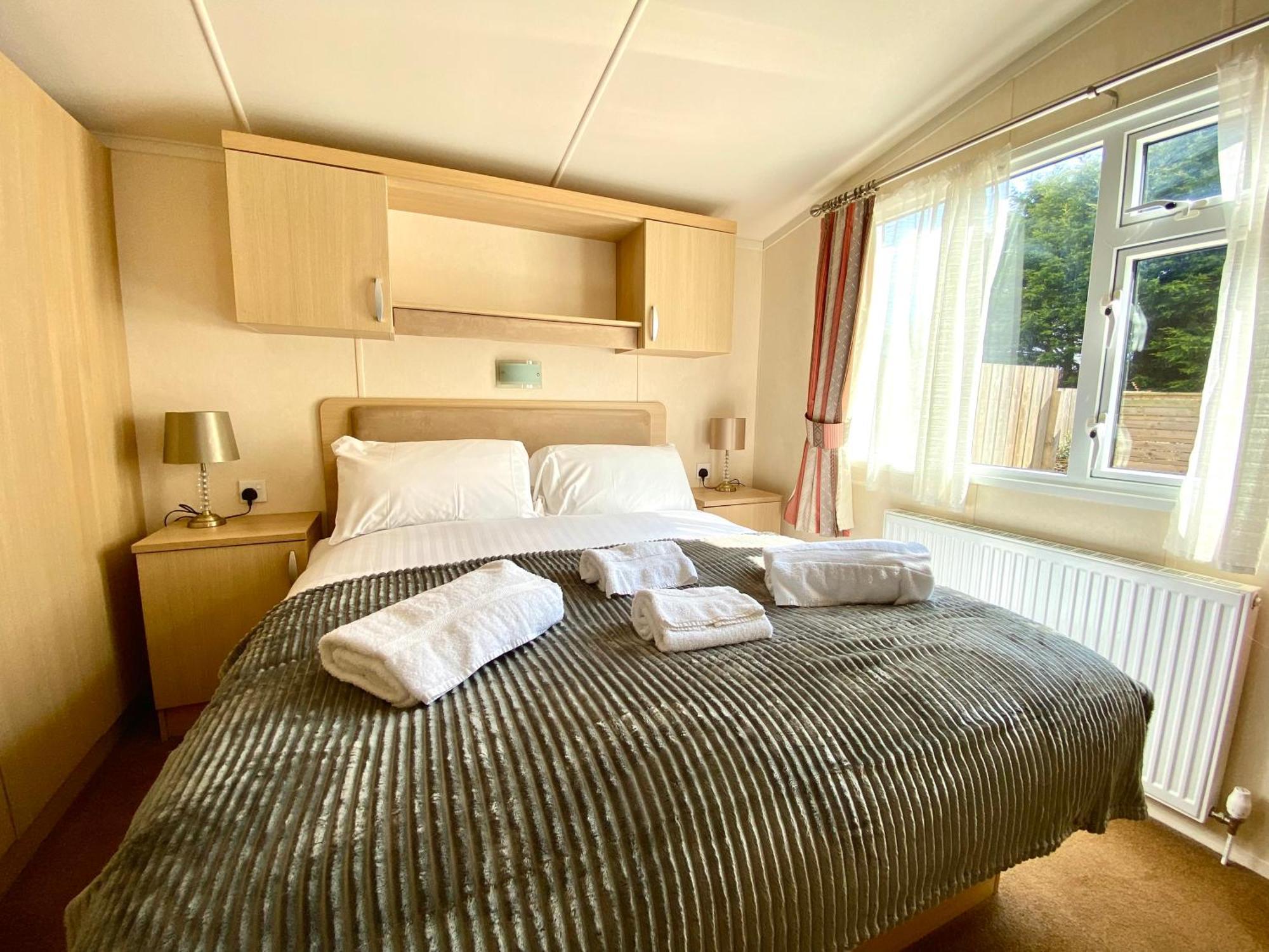 Elletson Park Hotell Pilling Exteriör bild