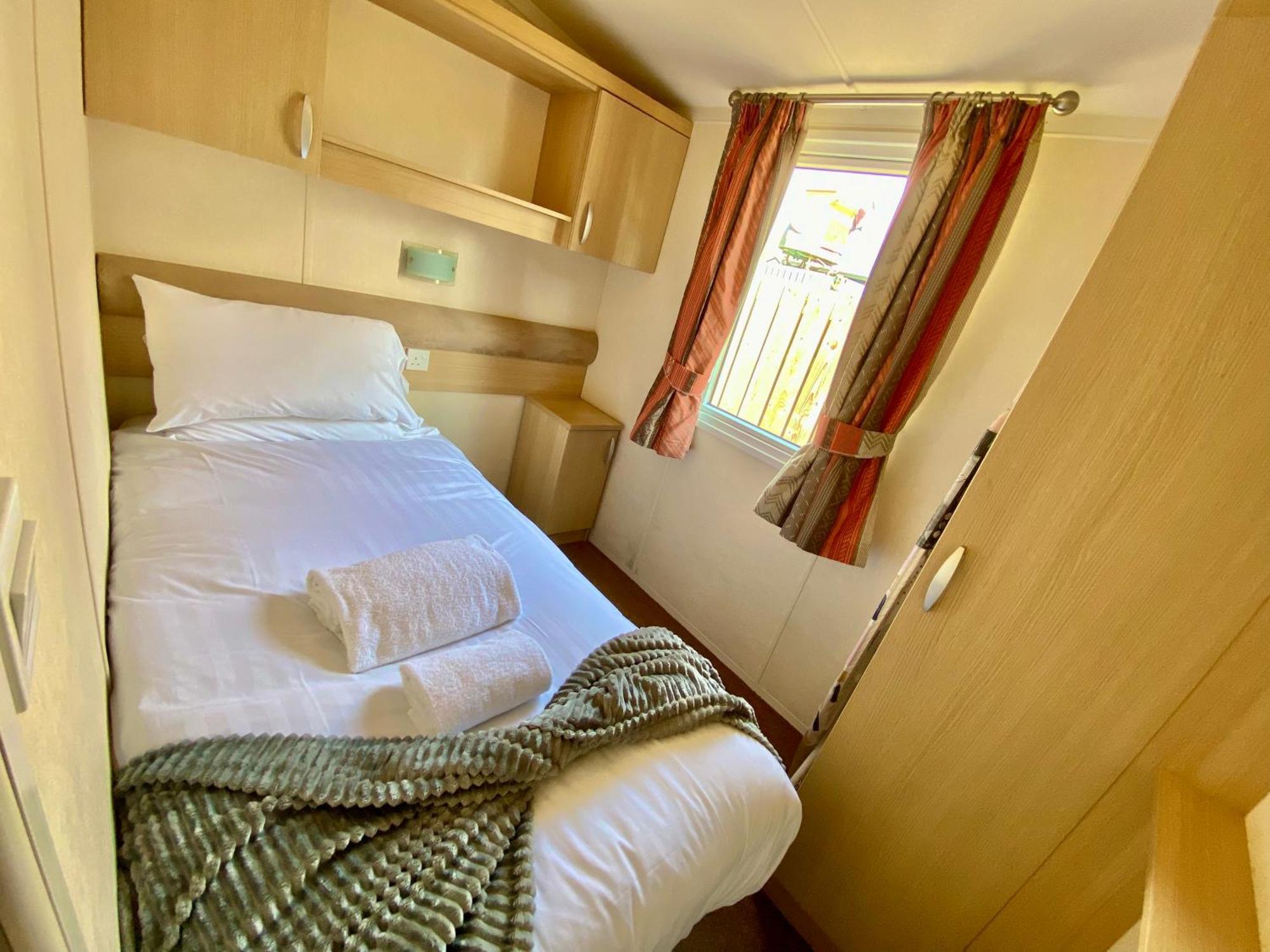 Elletson Park Hotell Pilling Exteriör bild