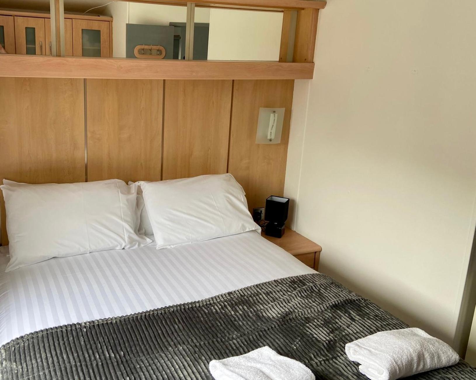 Elletson Park Hotell Pilling Exteriör bild